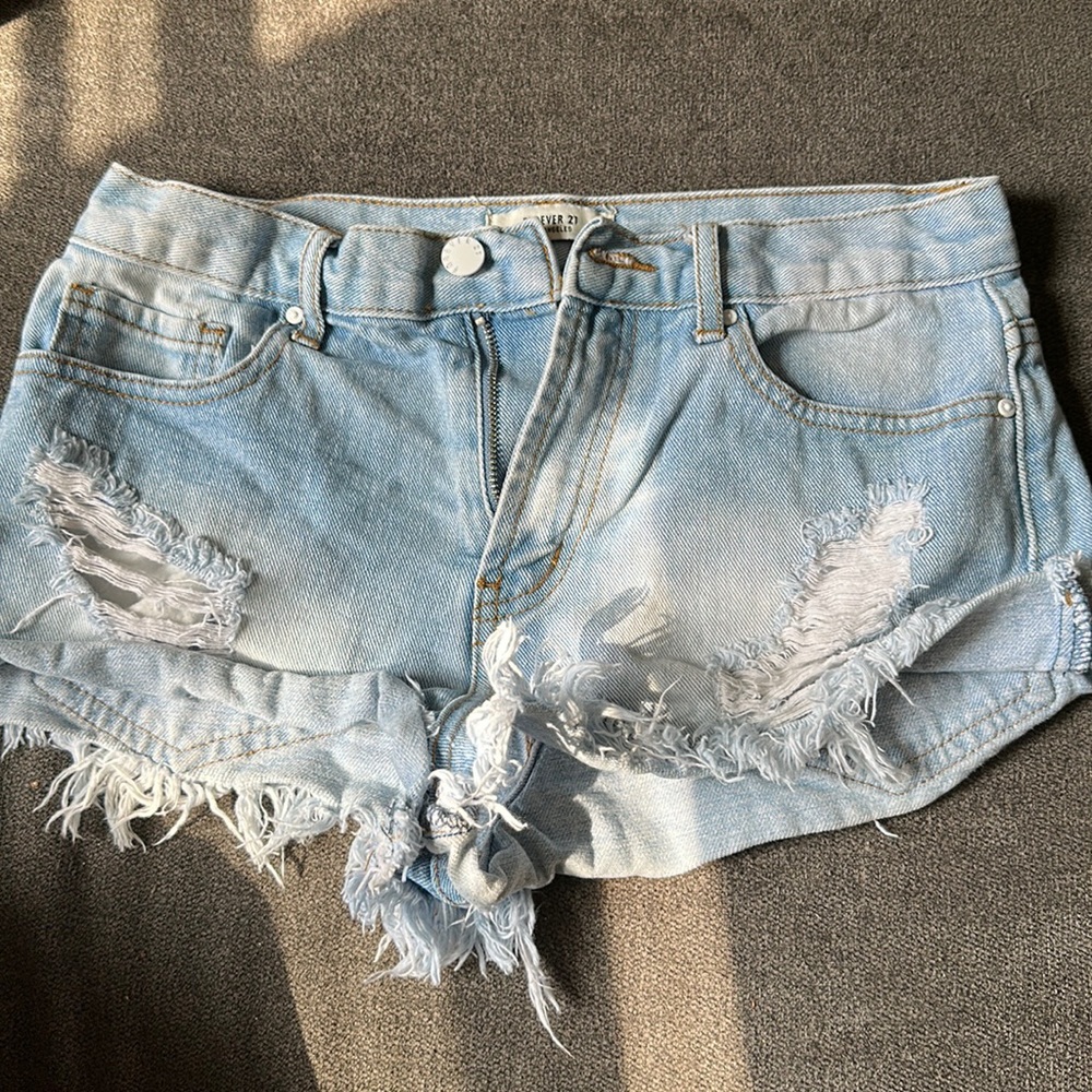 light blue shorts from forever 21